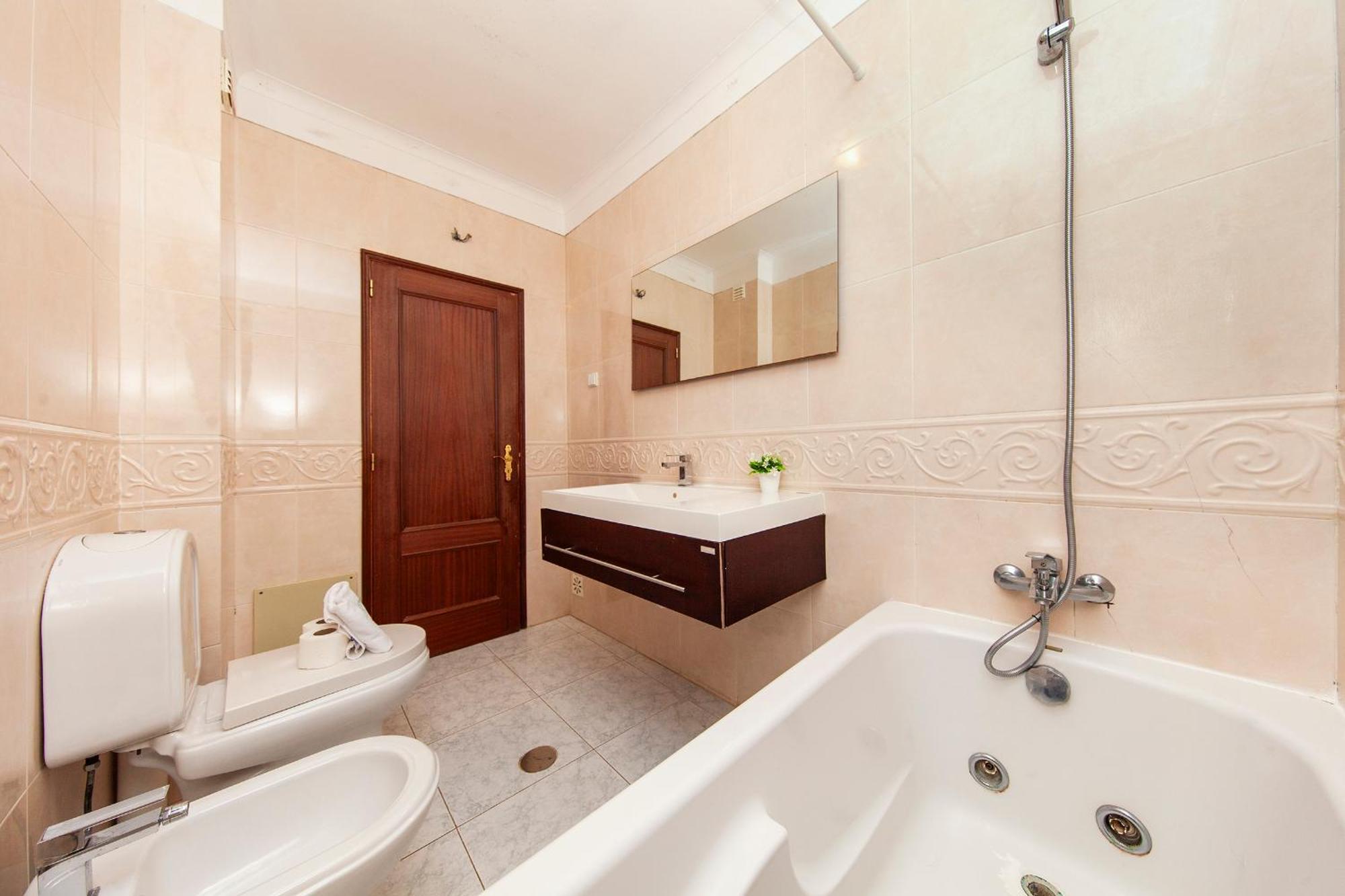 B37 - City Central Door Apartment Лагос Екстериор снимка