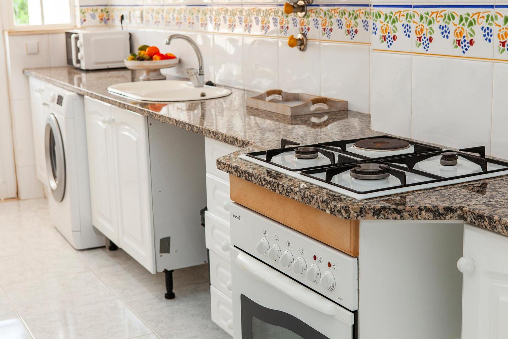 B37 - City Central Door Apartment Лагос Екстериор снимка